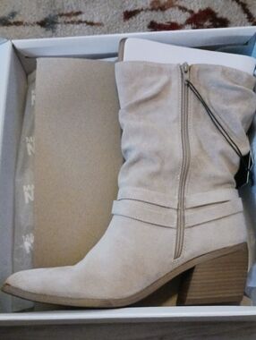Madden Nyc Women's Light Taupe Suede Slouch Mid-Calf Heeled Boot